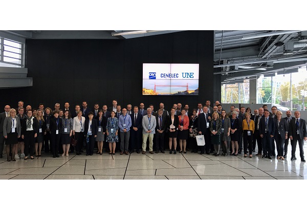 850 experts from Basque companies promote UNE standards, some of which are global