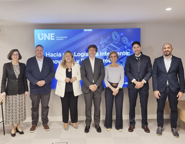 UNE meeting: Toward Smart Logistics: Innovation and Standards