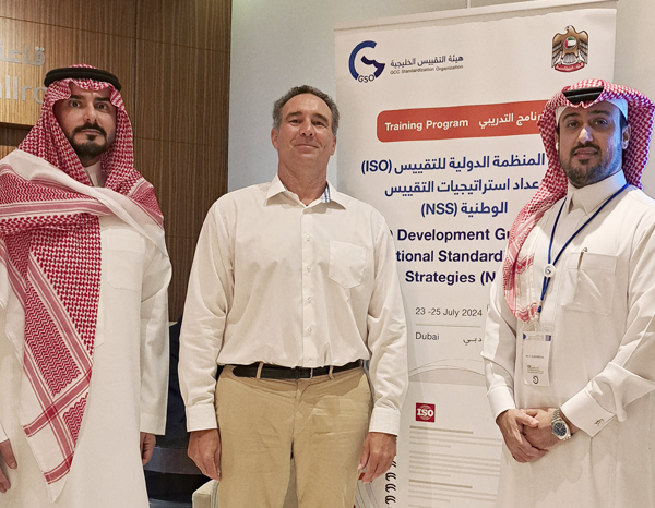 UNE provides training to standardization bodies of the Persian Gulf