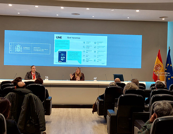 UNE acerca la Infraestructura de la Calidad al personal del MAPA en una sesión orientada a reforzar el uso de normas en la función pública