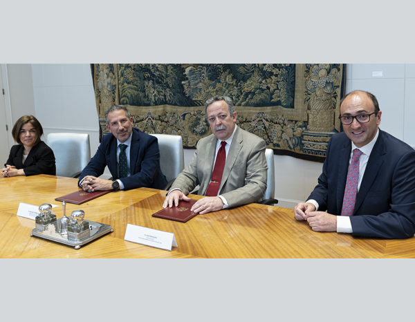 UNE and the Ministry of Transport, Mobility and the Urban Agenda sign an agreement on standardization  