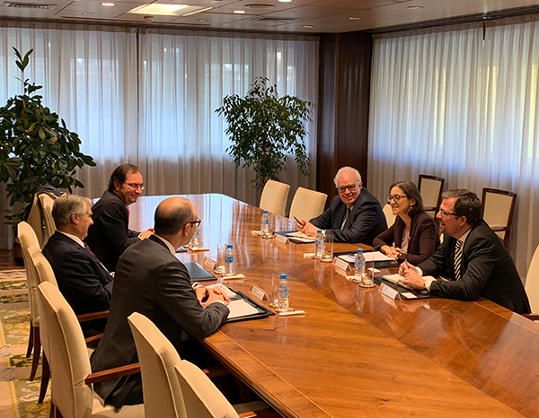 Meeting of ISO and UNE with the Minister of Industry, Trade and Tourism (e.f.)