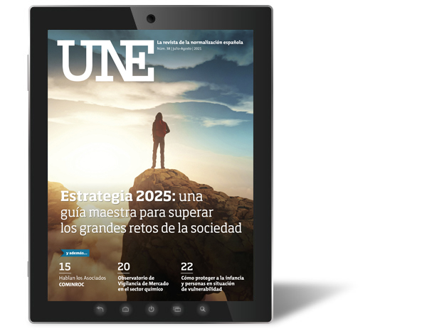 UNE Magazine, latest issue now available
