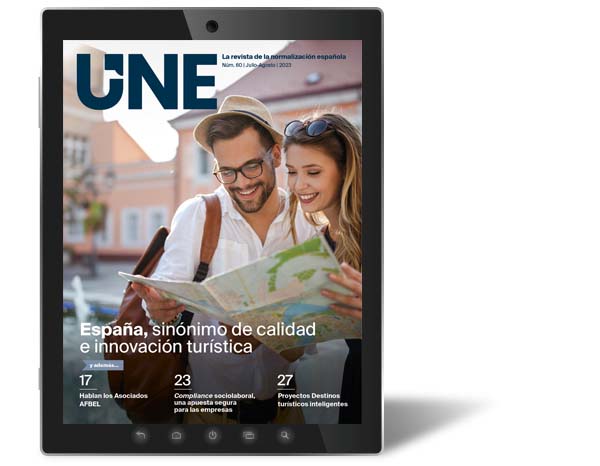 The consolidation of brand Spain in international tourism is the focus of the new issue of the UNE Magazine