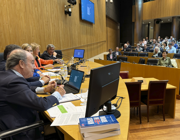 UNE on the opening day of the 75th Anniversary of the LCOE laboratory in Congress